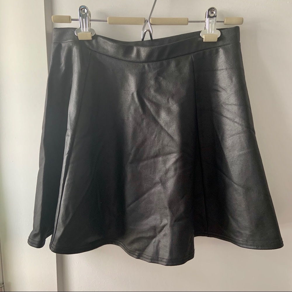 Mini skater skirt